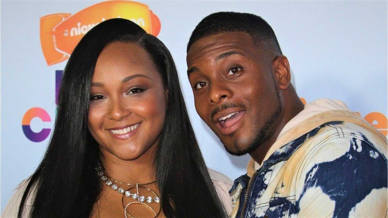 Image of Kel Mitchell and his wife, Asia Lee