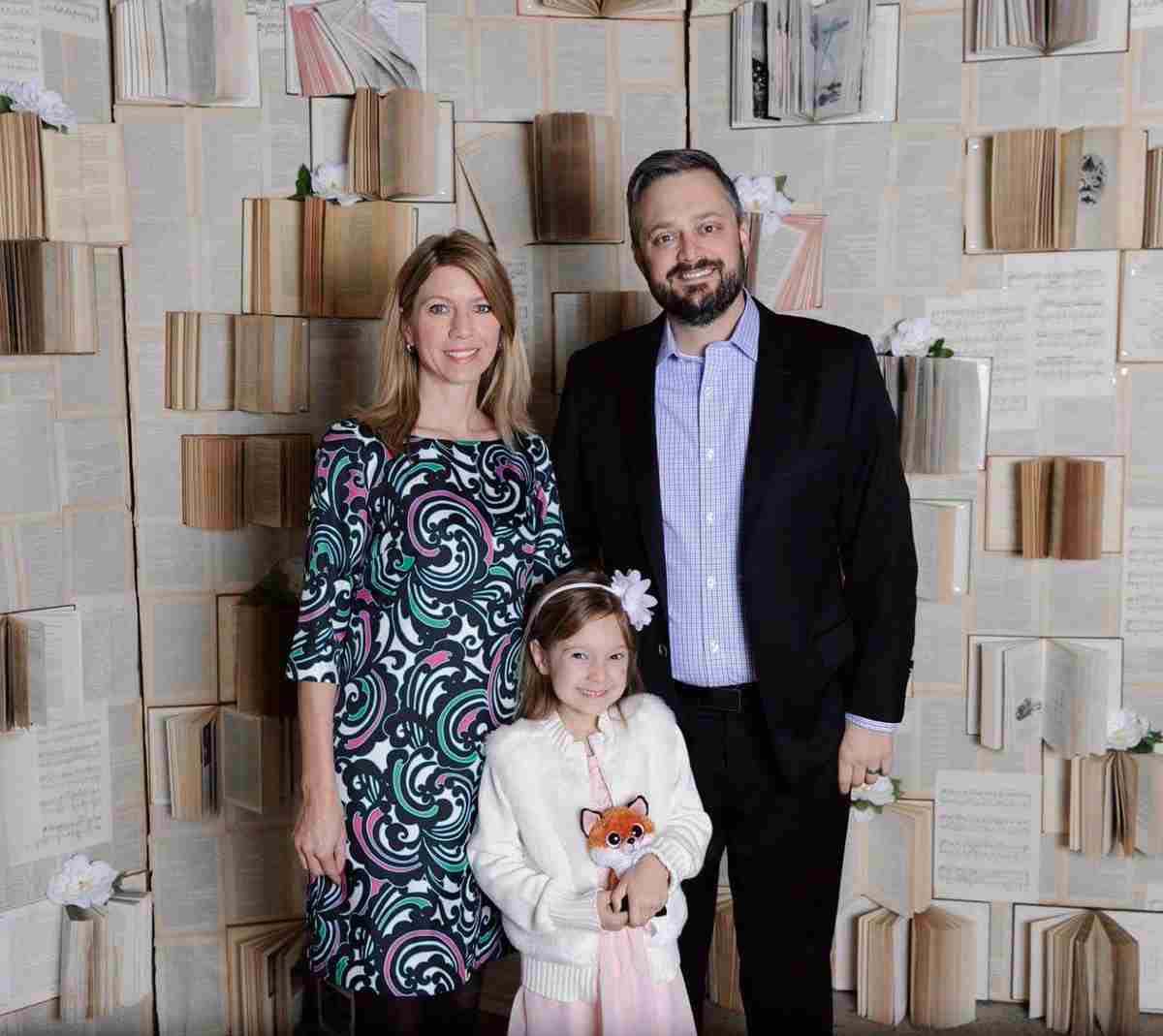 Image of Nate Bargatze and his family